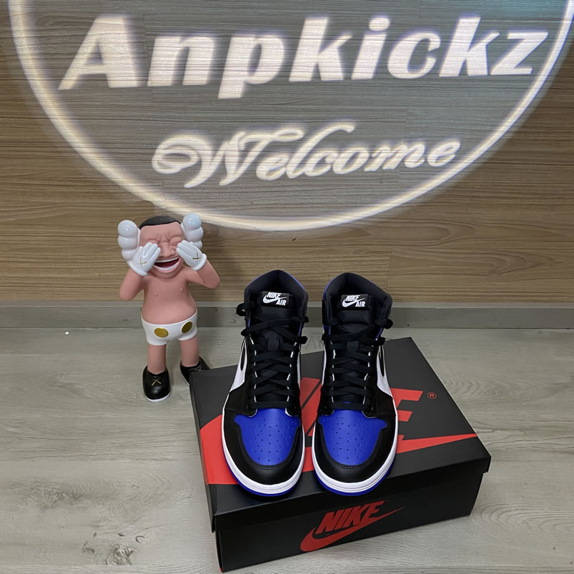 Air Jordan 1 Retro High Og Royal Toe 2020 On Feet Royal Blue 555088 041 (6) - www.newkick.org Air Jordan 1 Retro High Og Royal Toe 2020 On Feet Royal Blue 555088 041 (6) - www.newkick.org