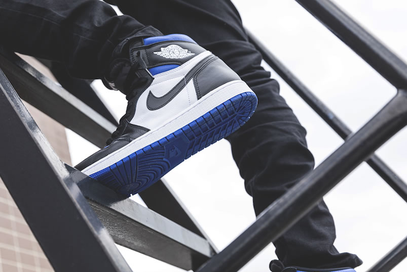 Air Jordan 1 Retro High Og Royal Toe 2020 On Feet Royal Blue Black 555088 041 (1) - www.newkick.org Air Jordan 1 Retro High Og Royal Toe 2020 On Feet Royal Blue Black 555088 041 (1) - www.newkick.org