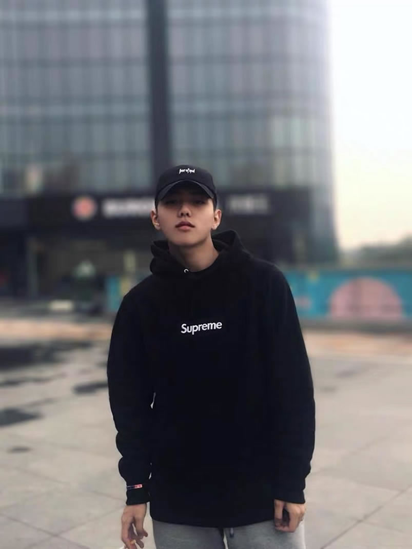Supreme Hoody 2020 New Release (4) - www.newkick.org Supreme Hoody 2020 New Release (4) - www.newkick.org