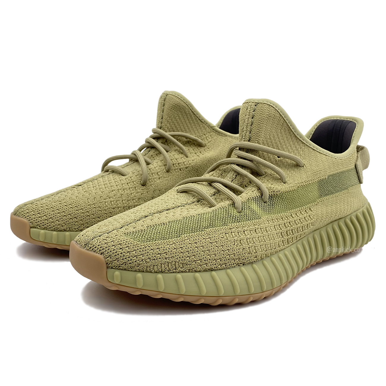 Adidas Yeezy Boost 350 V2 Sulfur Fy5346 First Preview Release Date (3) - www.newkick.org