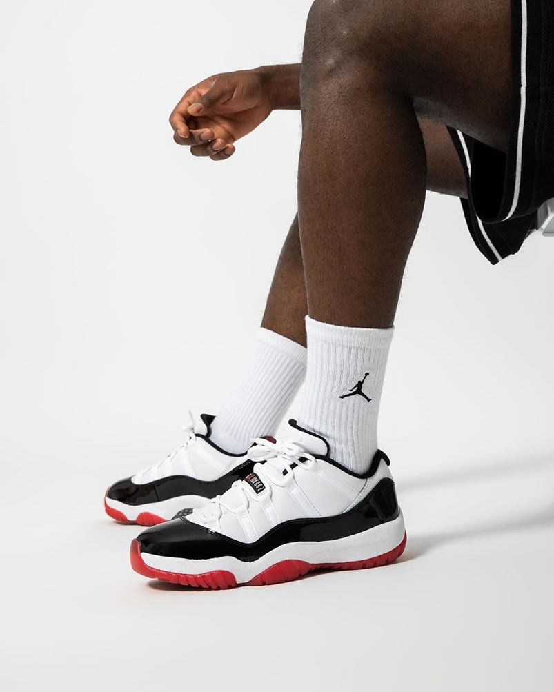 Air Jordan 11 Low Concord 2020 White Bred On Feet Release Date Av2187 160 (3) - www.newkick.org Air Jordan 11 Low Concord 2020 White Bred On Feet Release Date Av2187 160 (3) - www.newkick.org