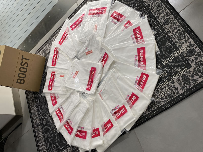 Supreme Covid 19 Relief Box Logo Tee T Shirt Takashi Murakami Kaikai Kiki Flower Skulls (5) - www.newkick.org