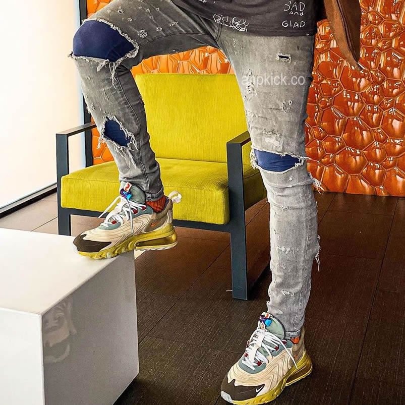Nike Air Max 270 React Travis Scott Cactus Trails On Feet Ct2864 200 (1) - www.newkick.org
