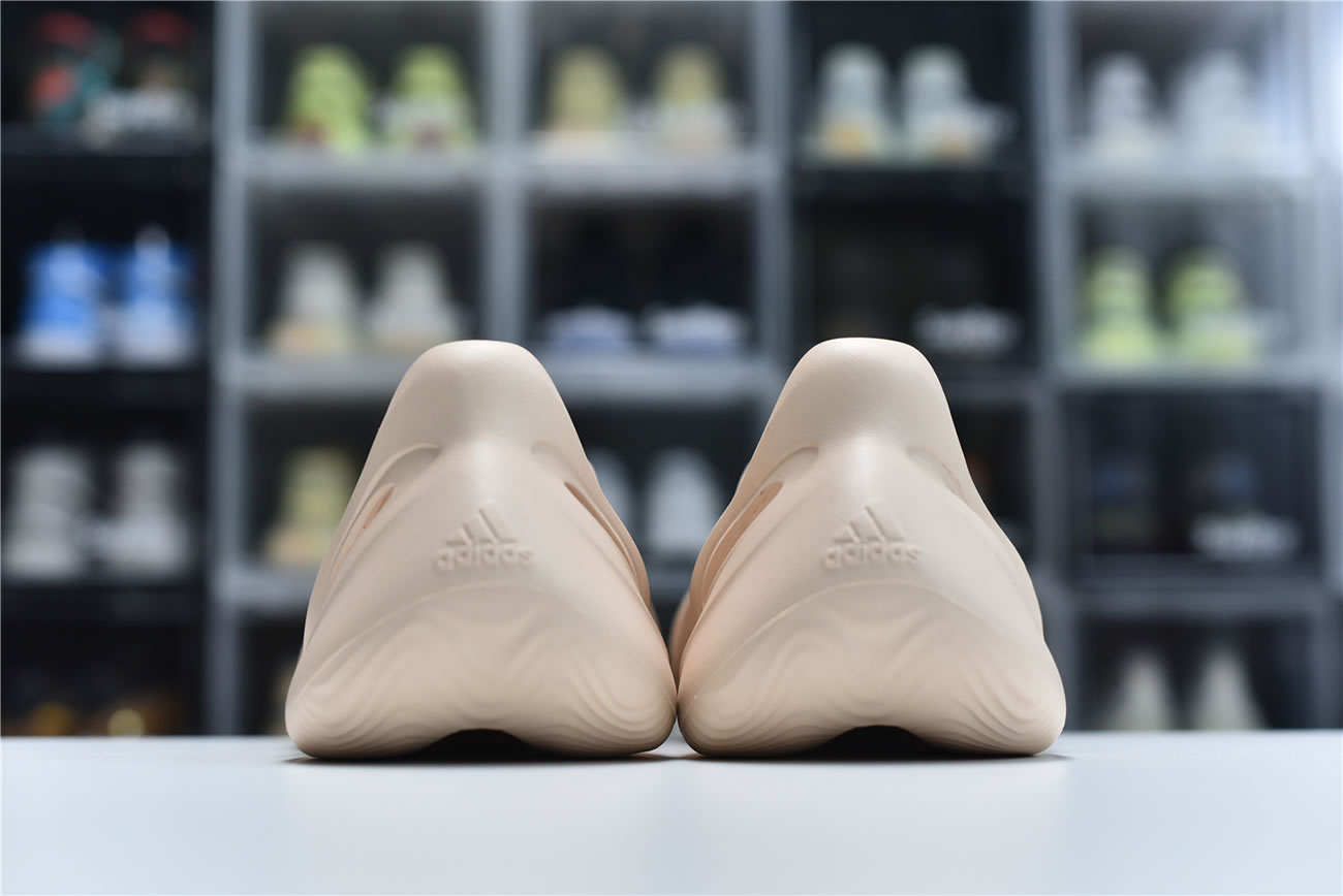 Adidas Yeezy Crocs Clog Foam Runner Colors Beige (5) - www.newkick.org