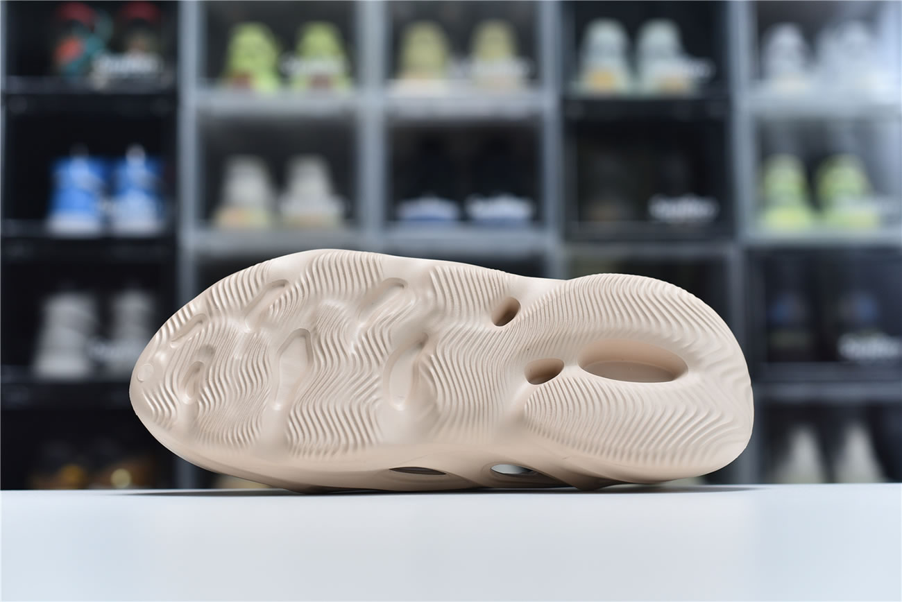 Adidas Yeezy Crocs Clog Foam Runner Colors Beige (6) - www.newkick.org