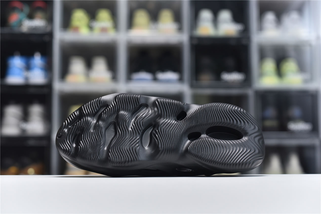 Adidas Yeezy Crocs Clog Foam Runner Colors Black (6) - www.newkick.org