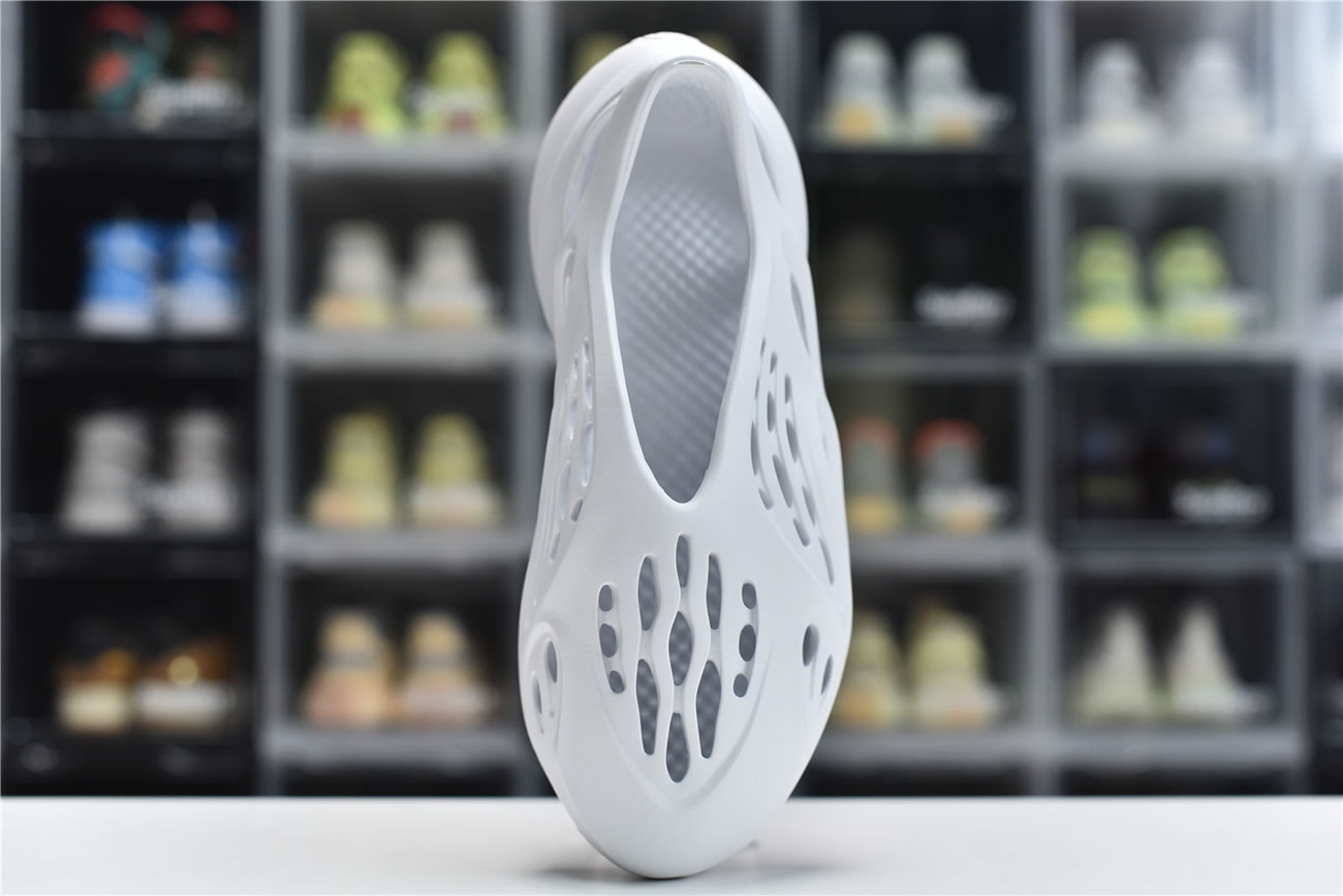 Adidas Yeezy Crocs Clog Foam Runner Colors White (4) - www.newkick.org