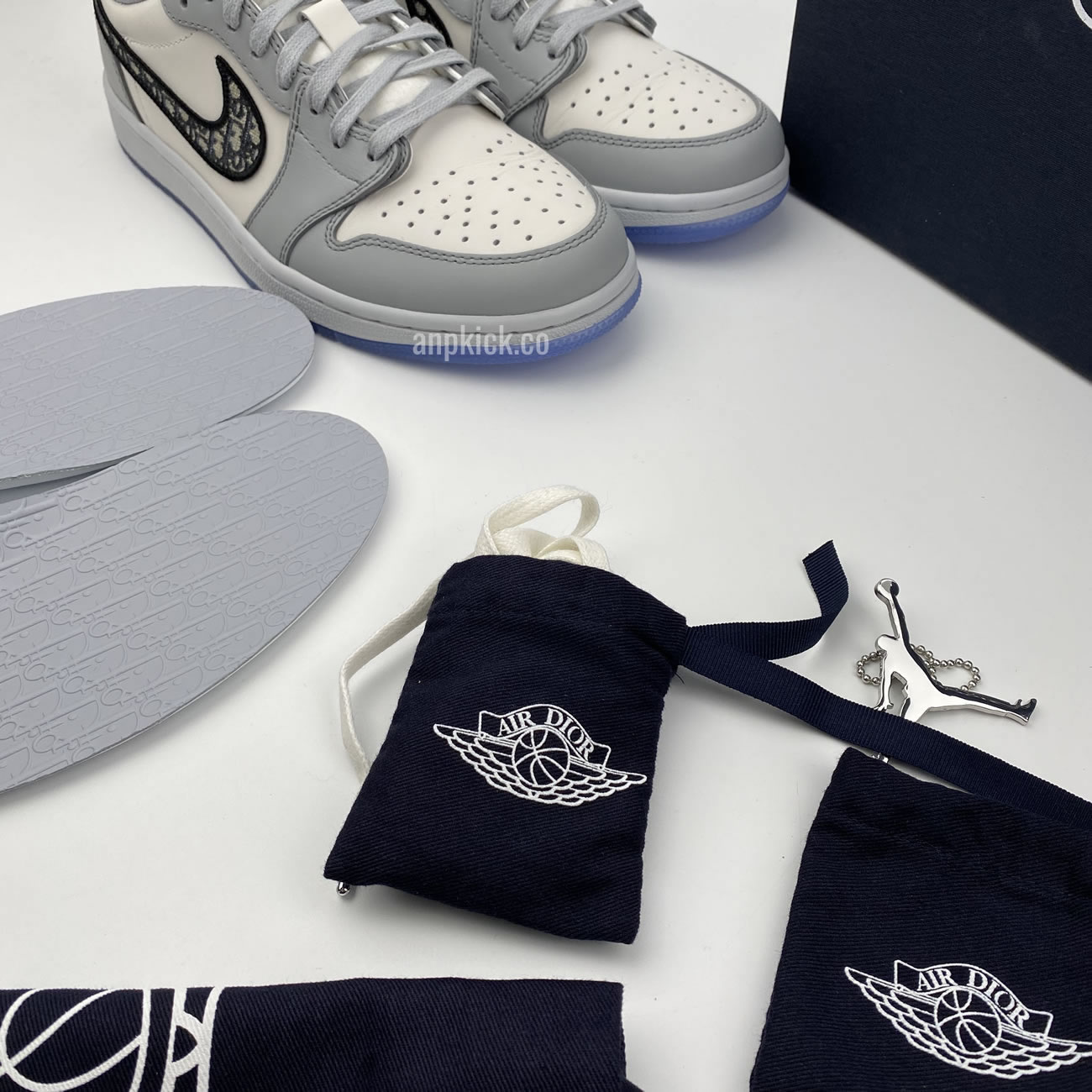 Dior Air Jordan 1 Low Release Date Cn8608 002 (15) - www.newkick.org