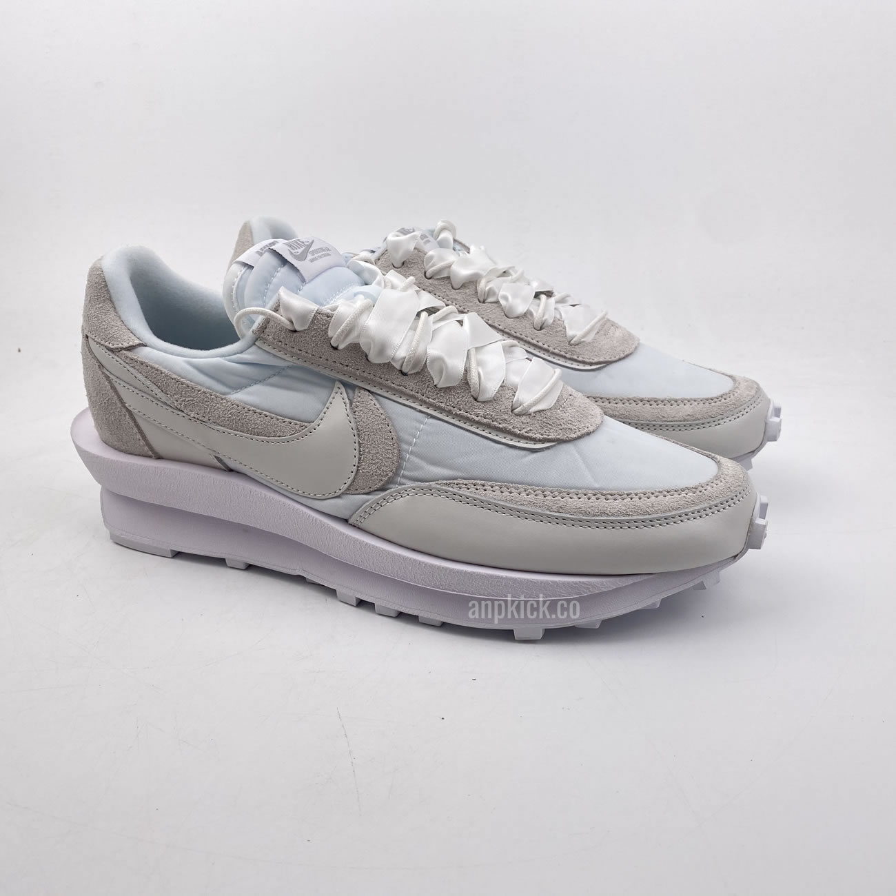 Sacai Nike Ld Waffle White Nylon Bv0073 101 (2) - www.newkick.org