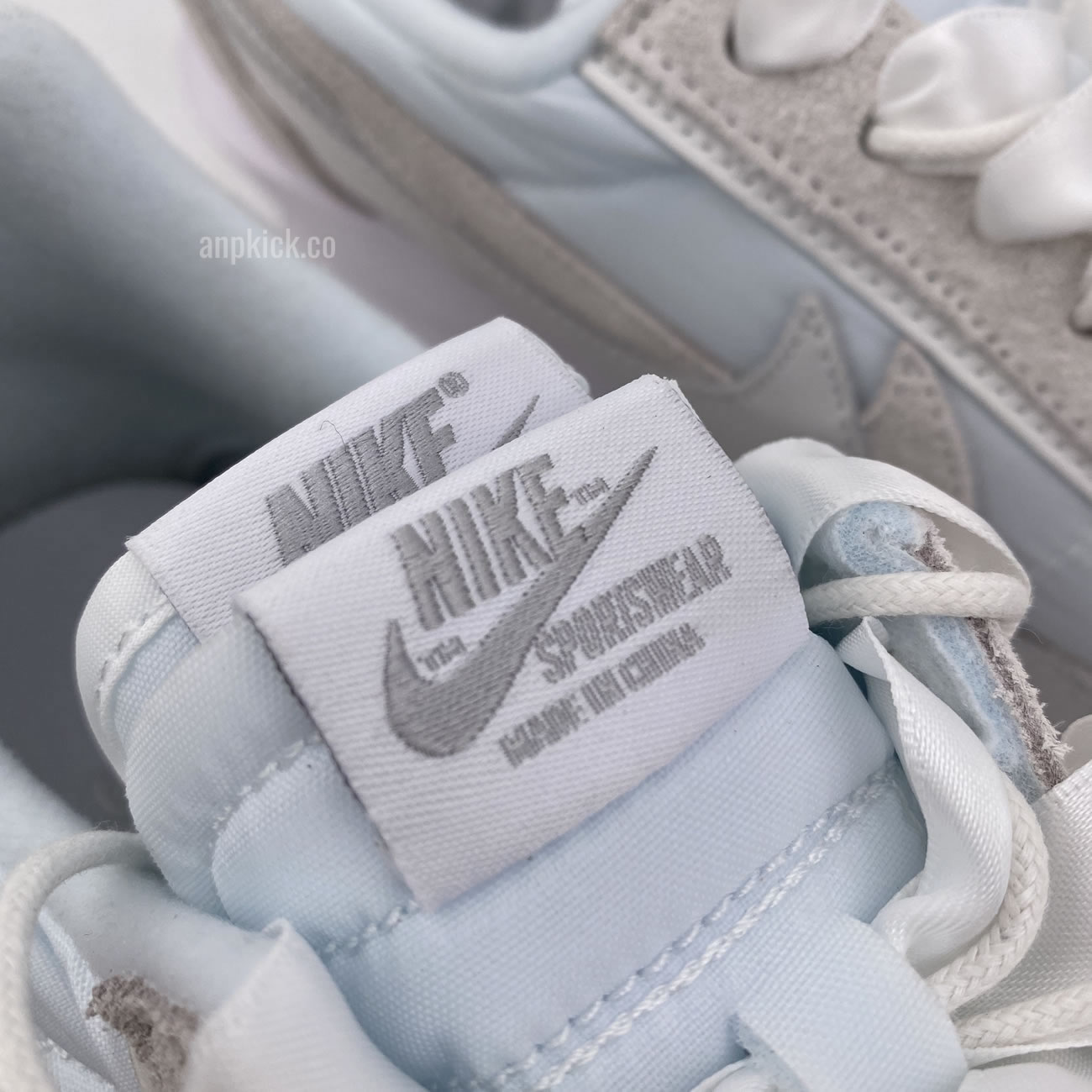 Sacai Nike Ld Waffle White Nylon Bv0073 101 (7) - www.newkick.org