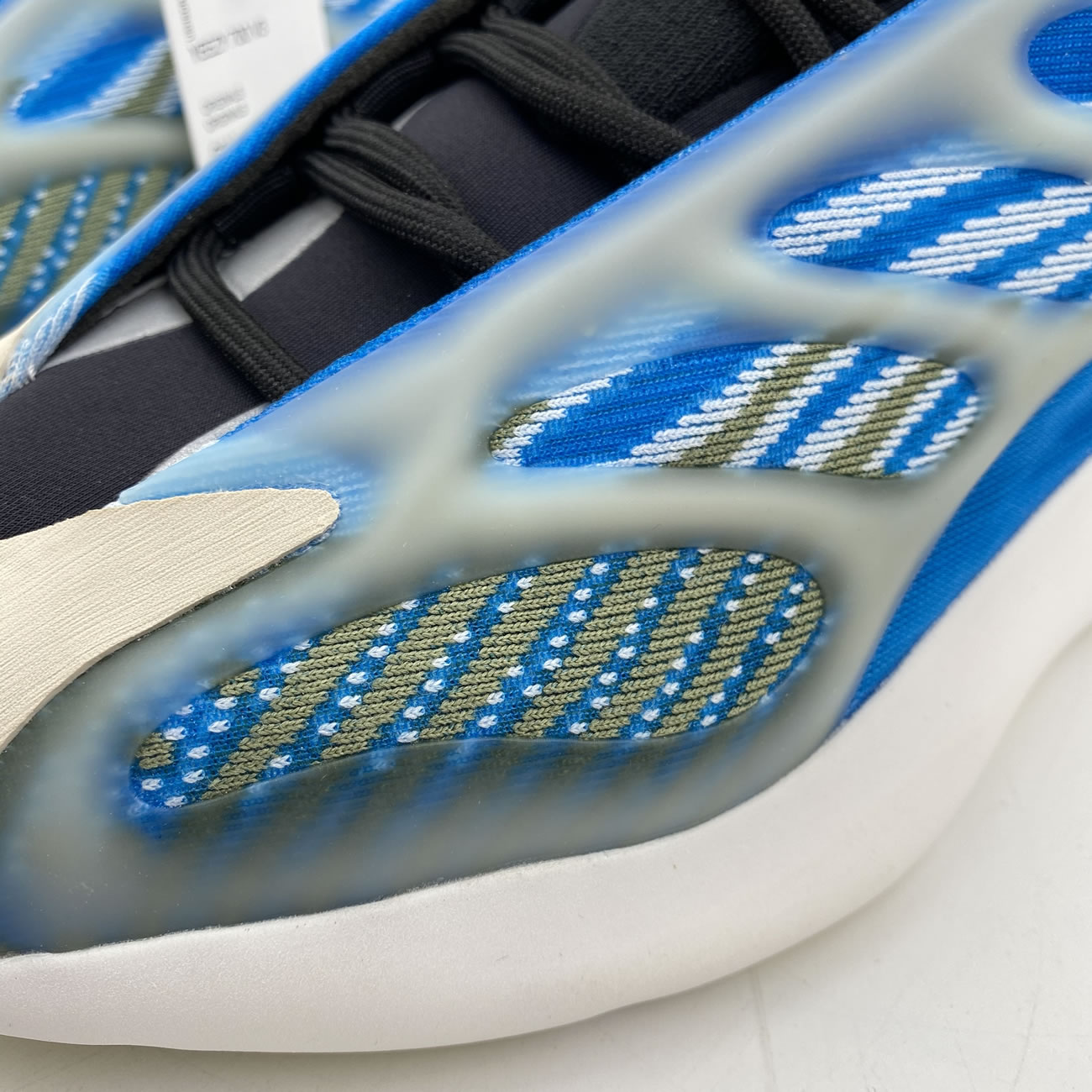 Adidas Yeezy 700 V3 Arazre G54850 New Release Date For Sale (7) - www.newkick.org