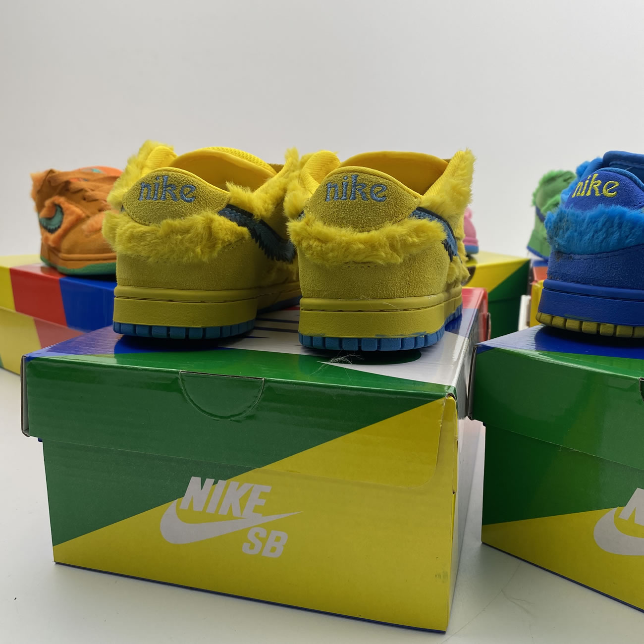 Kids Childrens Grateful Dead Bears Nike Sb Dunk Low Yellow Pink Orange Blue Green Release For Sale (5) - www.newkick.org