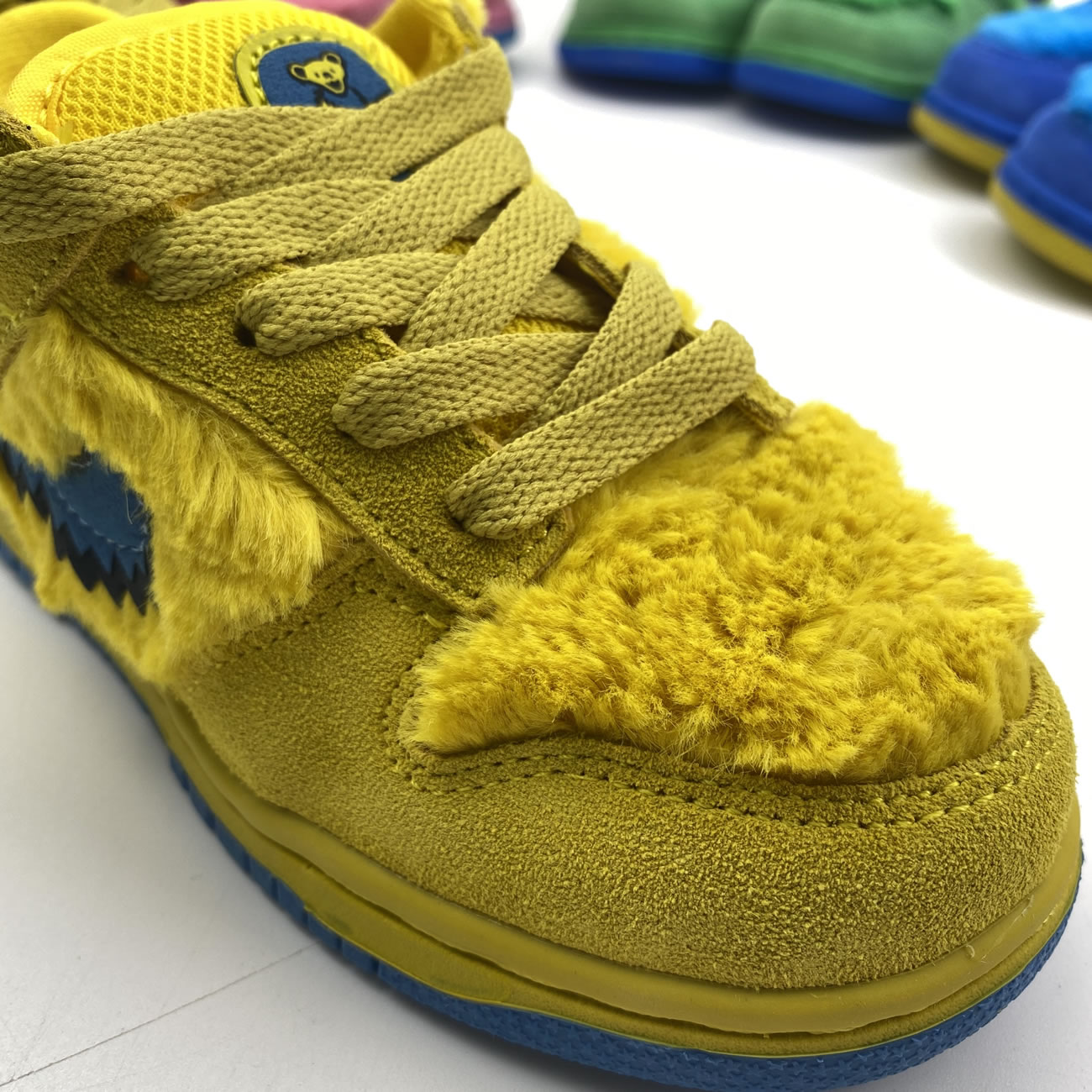 Kids Childrens Grateful Dead Bears Nike Sb Dunk Low Yellow Pink Orange Blue Green Release For Sale (7) - www.newkick.org