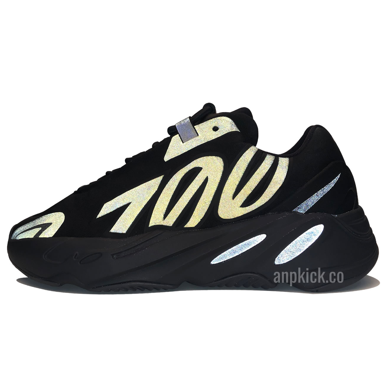Adidas Yeezy Boost 700 Mnvn Triple Black Fv4440 (2) - www.newkick.org