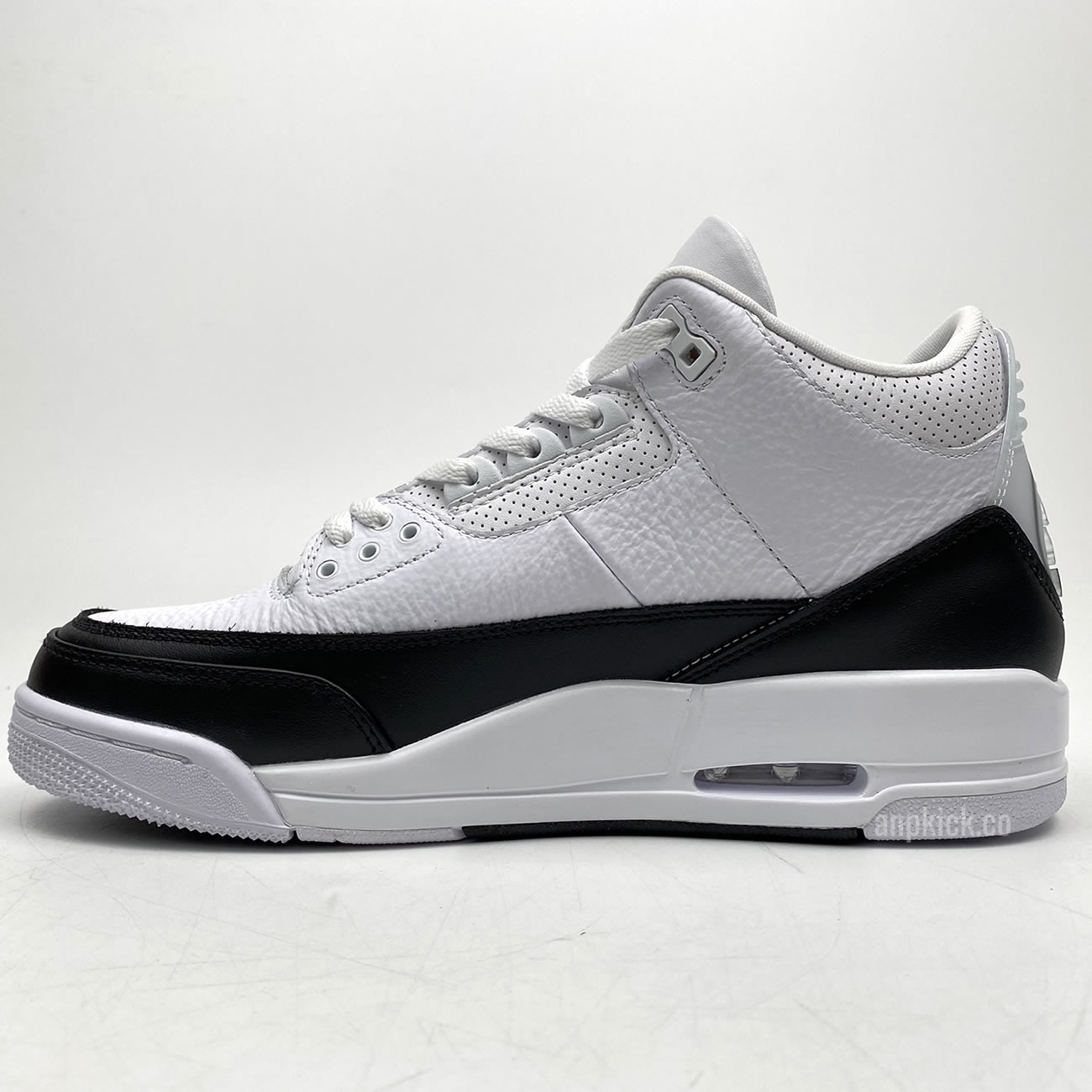Fragment Air Jordan 3 Retro Sp White Black Release Date Da3595 100 (2) - www.newkick.org Fragment Air Jordan 3 Retro Sp White Black Release Date Da3595 100 (2) - www.newkick.org
