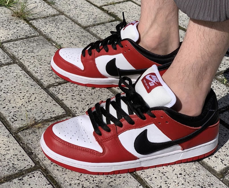 Nike Sb Dunk Low Pro Chicago Varsity Red Release Date On Feet Bq6817 600 (4) - www.newkick.org Nike Sb Dunk Low Pro Chicago Varsity Red Release Date On Feet Bq6817 600 (4) - www.newkick.org