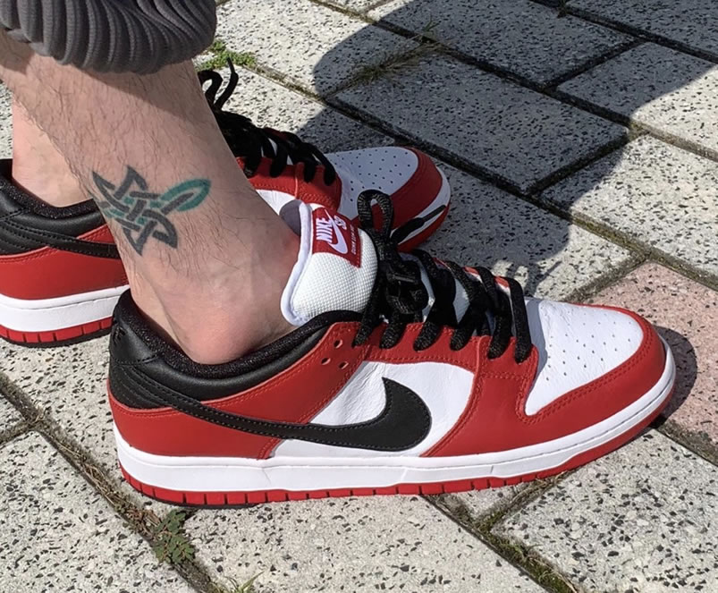 Nike Sb Dunk Low Pro Chicago Varsity Red Release Date On Feet Bq6817 600 (5) - www.newkick.org Nike Sb Dunk Low Pro Chicago Varsity Red Release Date On Feet Bq6817 600 (5) - www.newkick.org
