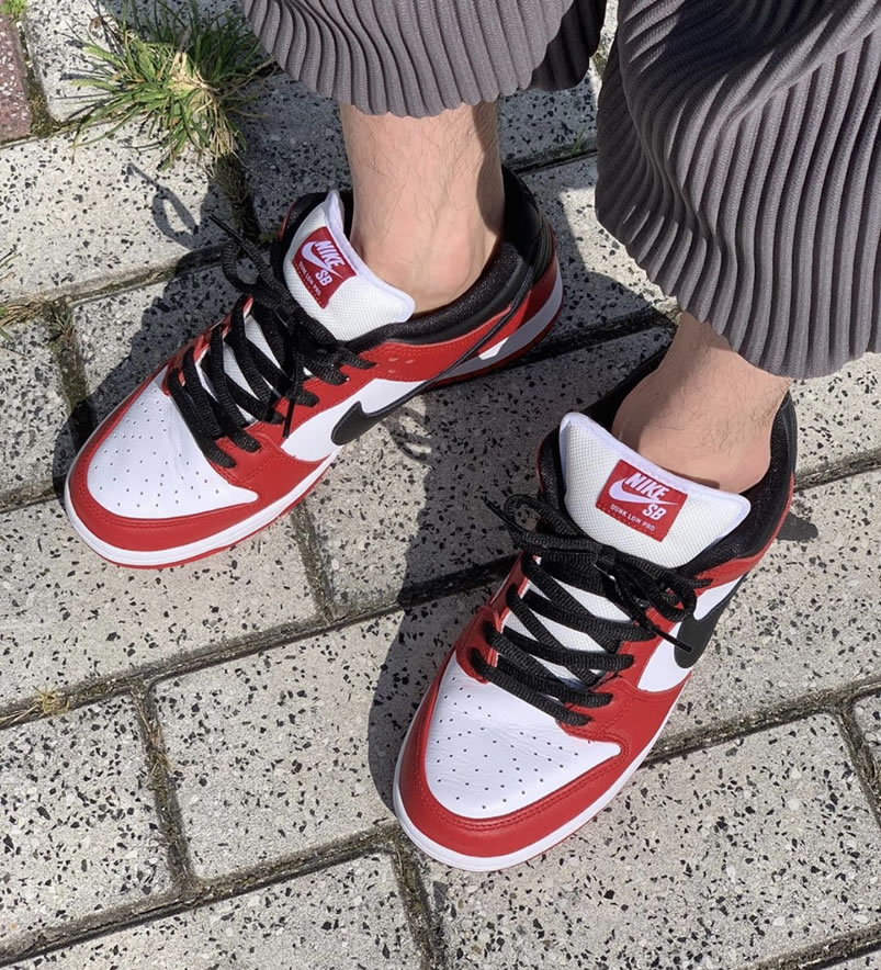 Nike Sb Dunk Low Pro Chicago Varsity Red Release Date On Feet Bq6817 600 (6) - www.newkick.org Nike Sb Dunk Low Pro Chicago Varsity Red Release Date On Feet Bq6817 600 (6) - www.newkick.org
