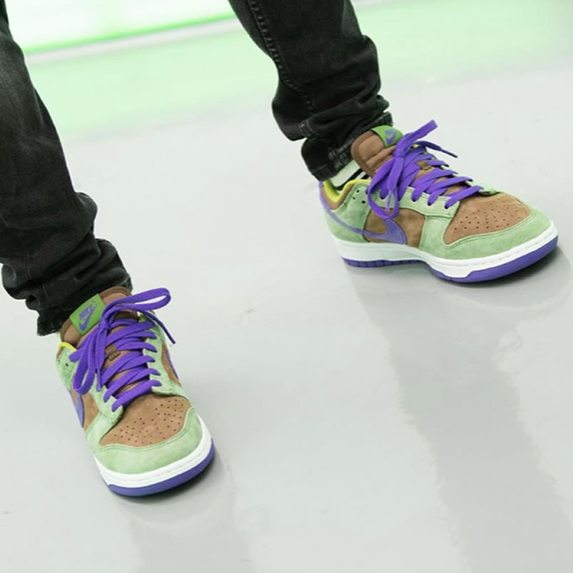 Nike Dunk Low Sp Veneer Autumn Green Deep Purple On Feet Da1469 200 (3) - www.newkick.org