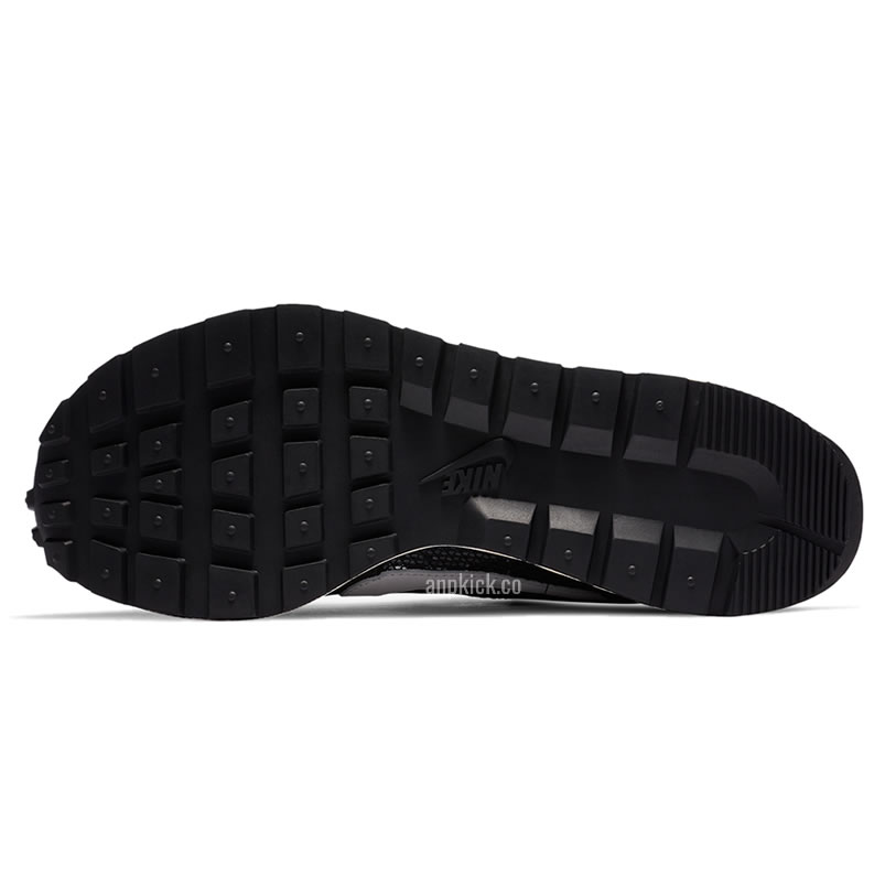 Sacai Nike Vaporwaffle Black Cv1363 001 (6) - www.newkick.org