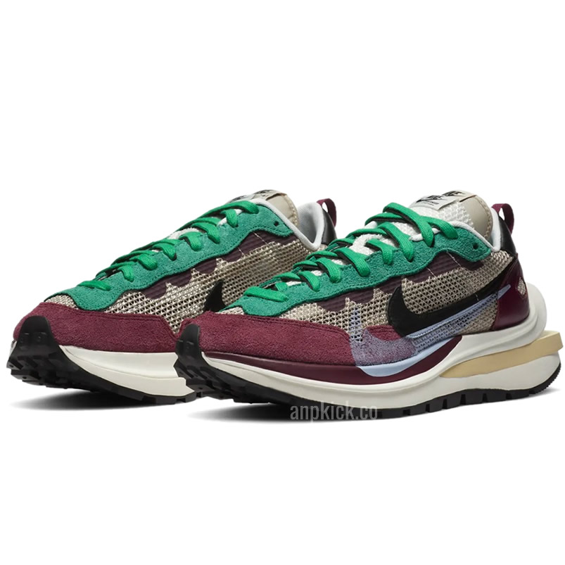 Sacai Nike Vaporwaffle String Black Villain Red Neptune Green Dd3035 200 (2) - www.newkick.org