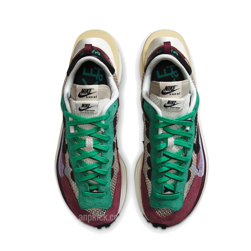 Sacai Nike Vaporwaffle String Black Villain Red Neptune Green Dd3035 200 (3) - www.newkick.org