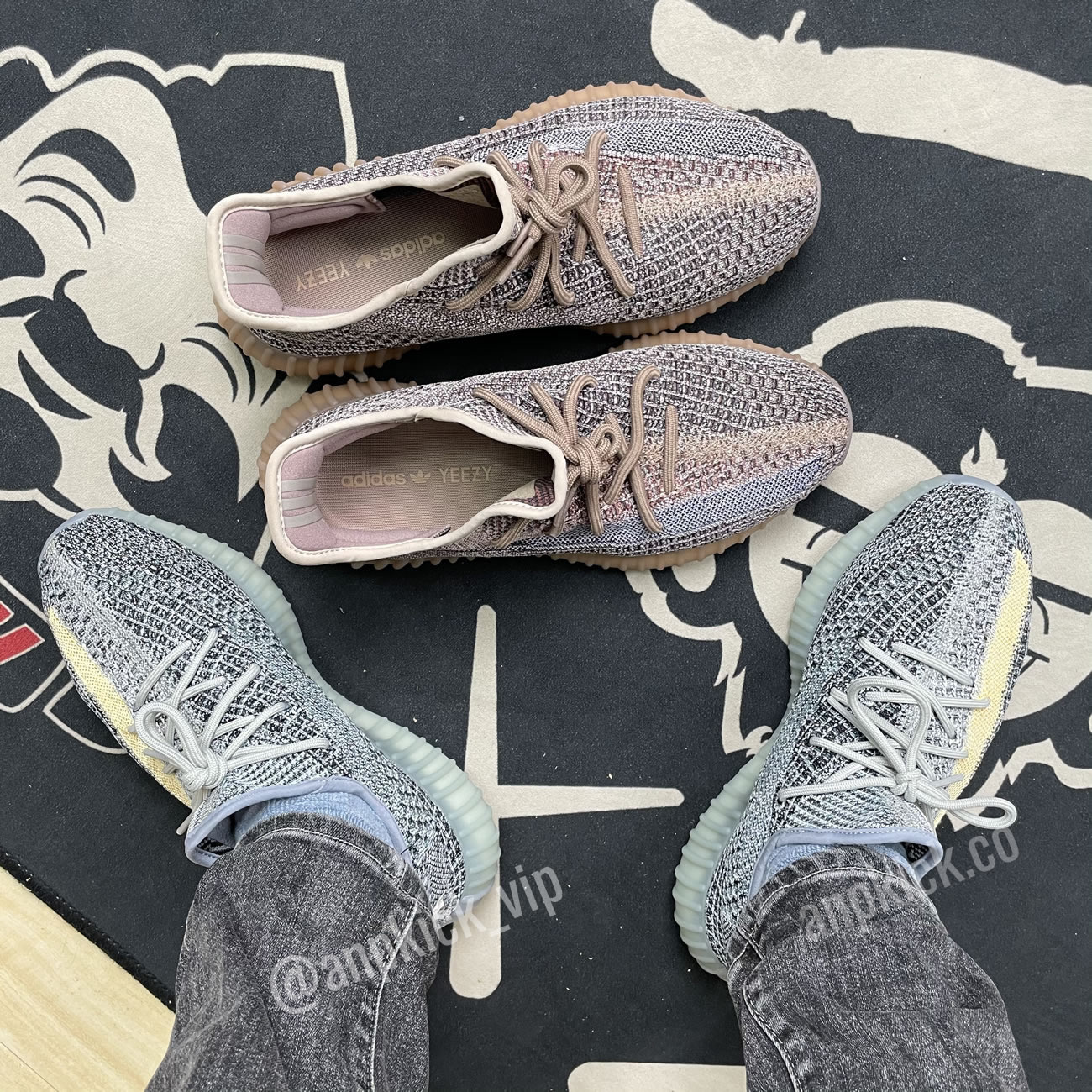 Adidas Yeezy Boost 350 V2 Ash Blue On Foot Gy7657 (1) - www.newkick.org Adidas Yeezy Boost 350 V2 Ash Blue On Foot Gy7657 (1) - www.newkick.org