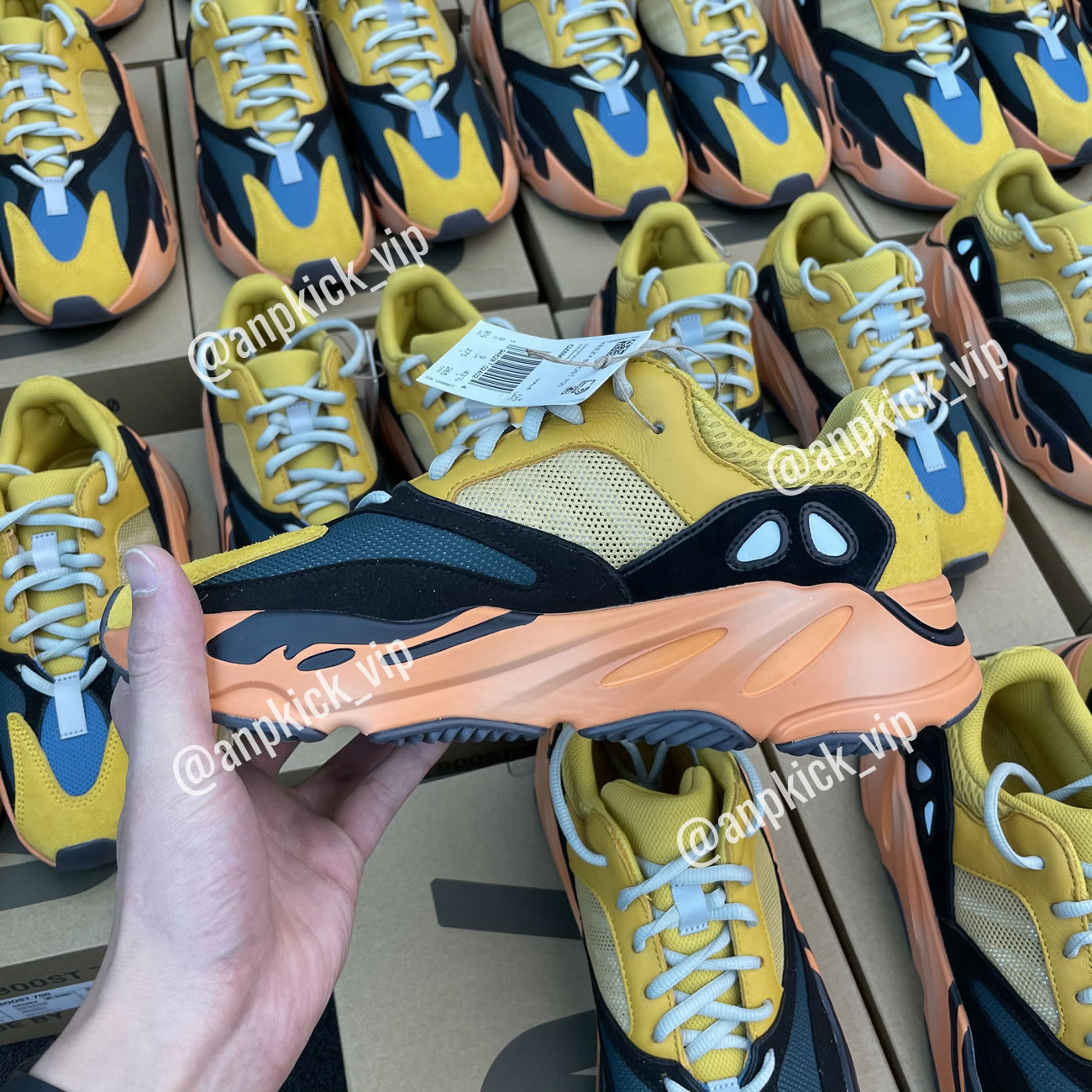 Adidas Anpkick Yeezy Boost 700 Sun Gz6984 (3) - www.newkick.org Adidas Anpkick Yeezy Boost 700 Sun Gz6984 (3) - www.newkick.org