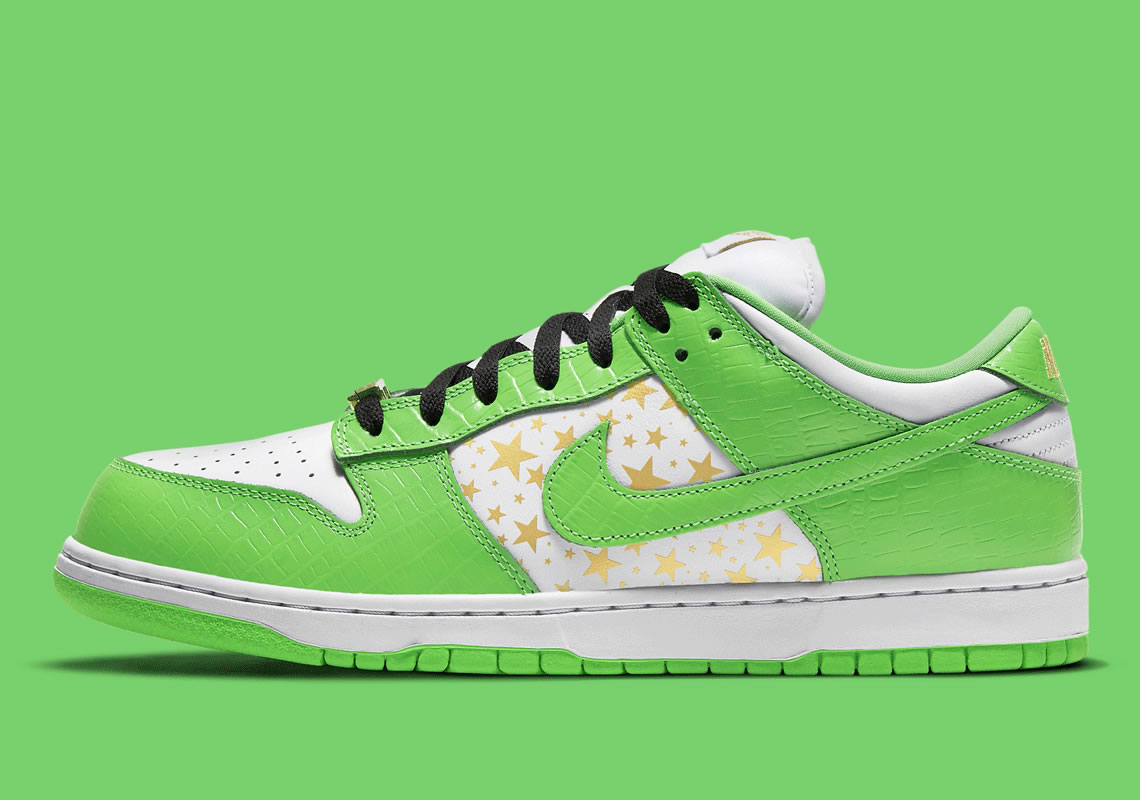 Supreme Nike Sb Dunk Low White Metallic Gold Mean Green Dh3228 101 (1) - www.newkick.org