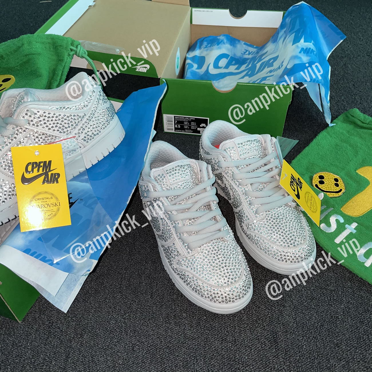 Anpkick Nike Dunk Low Cactus Plant Flea Market Swarovski Crystals Cz2670 001 (13) - www.newkick.org Anpkick Nike Dunk Low Cactus Plant Flea Market Swarovski Crystals Cz2670 001 (13) - www.newkick.org