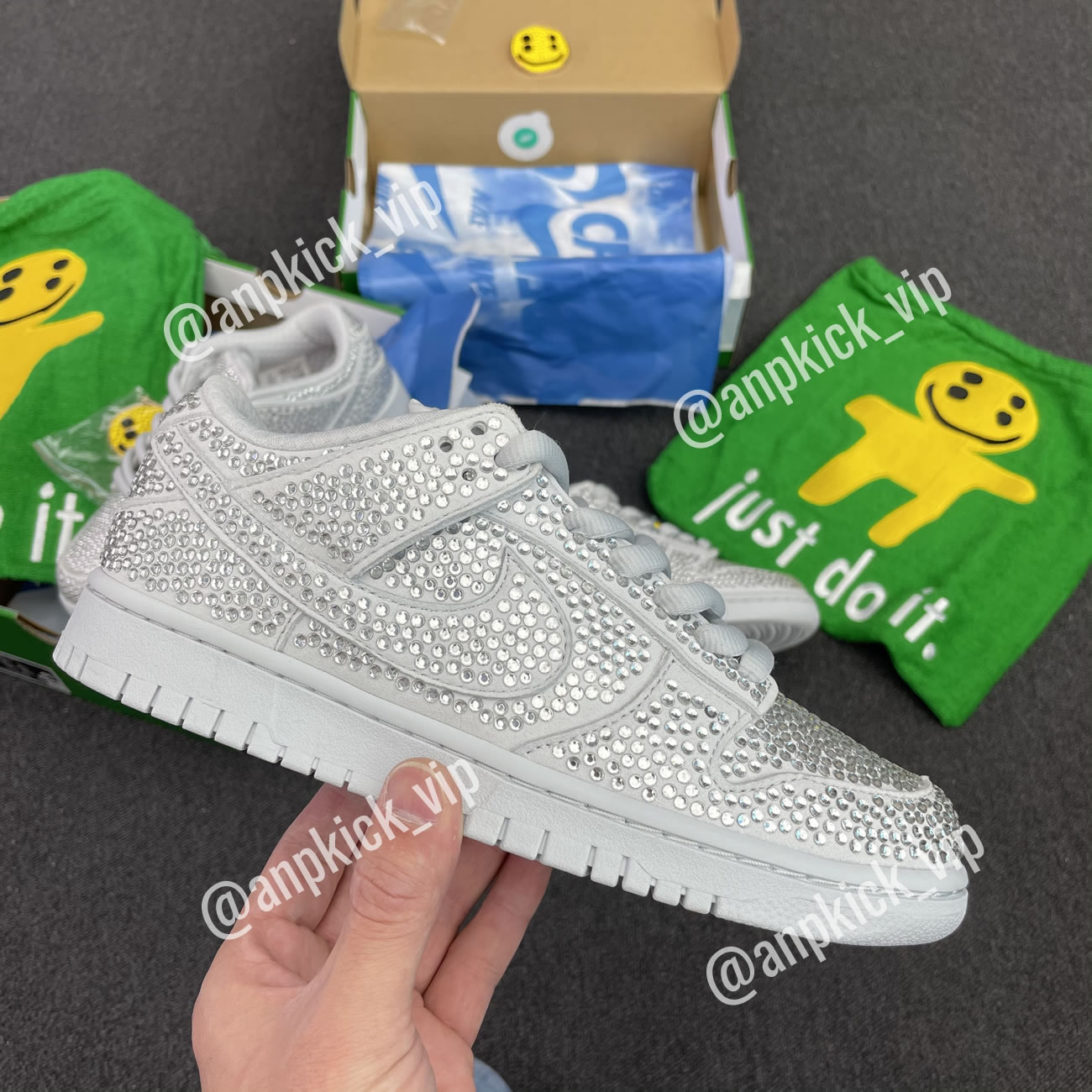 Anpkick Nike Dunk Low Cactus Plant Flea Market Swarovski Crystals Cz2670 001 (2) - www.newkick.org