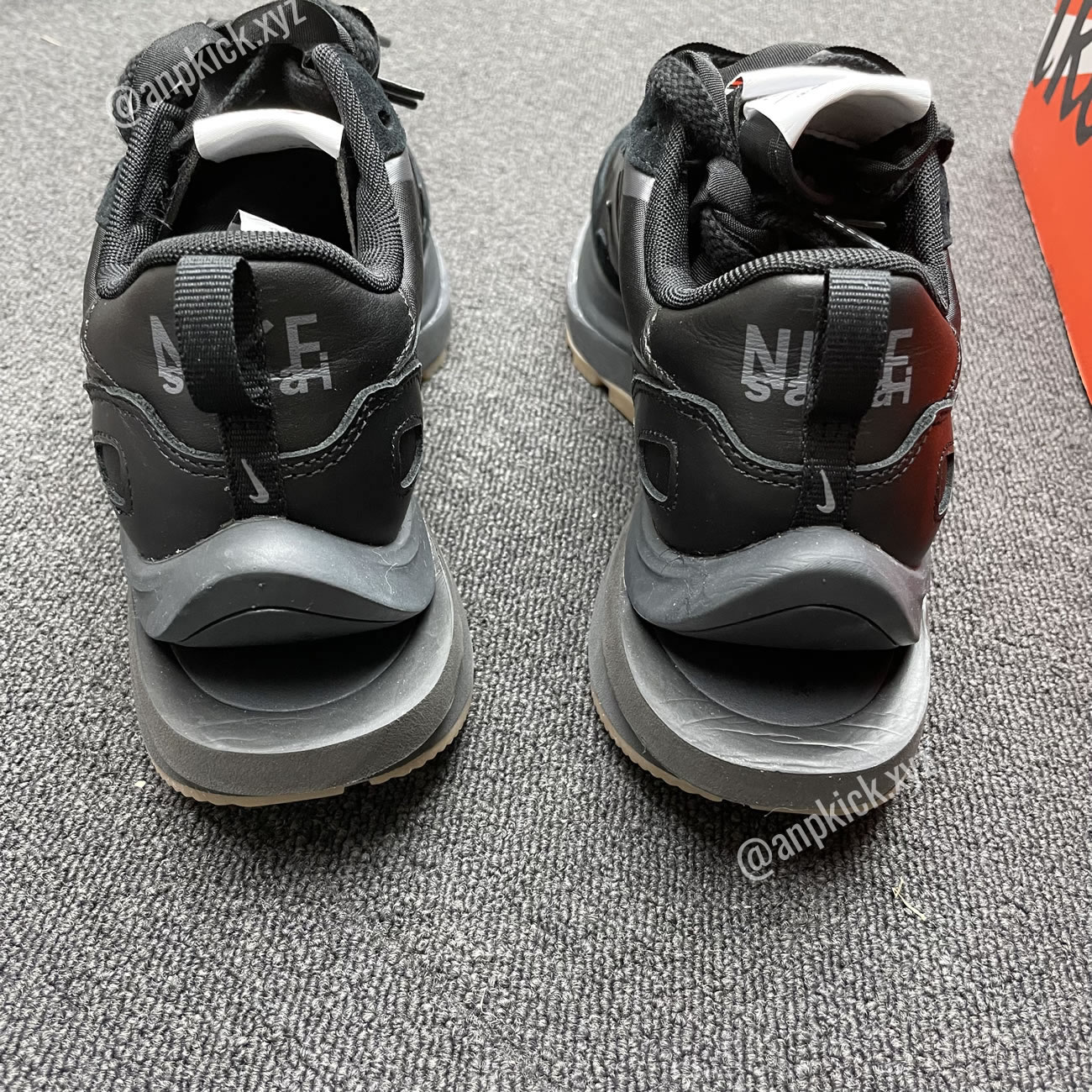 Anpkick Sacai Nike Vaporwaffle Black Gum Dd1875 001 (5) - www.newkick.org