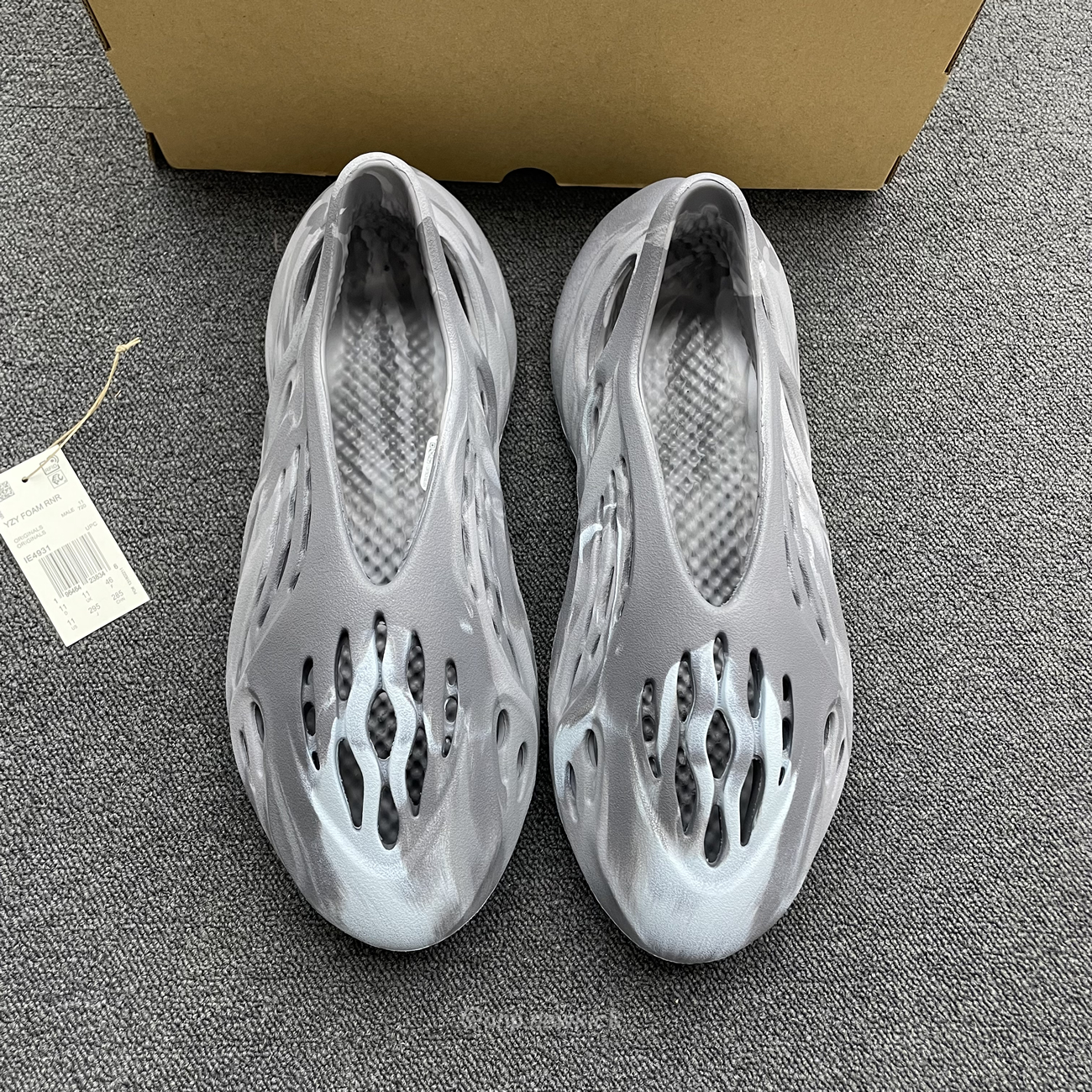 Yeezy Foam Runner Mx Granite Ie4931 (3) - www.newkick.org