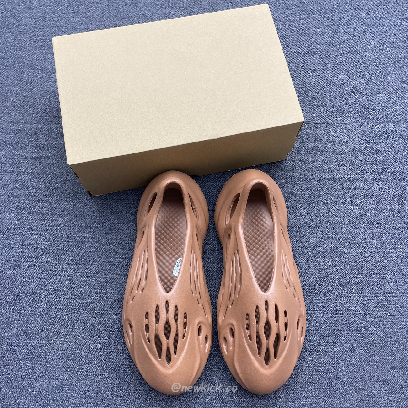 Adidas Yeezy Foam Rnnr Flax Hp5335 (4) - www.newkick.org