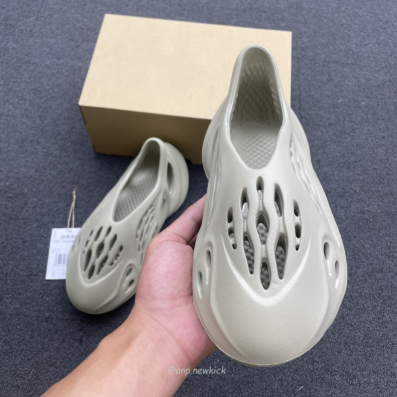 Adidas Yeezy Foam Rnr Stone Salt Gv6840 (6) - www.newkick.org