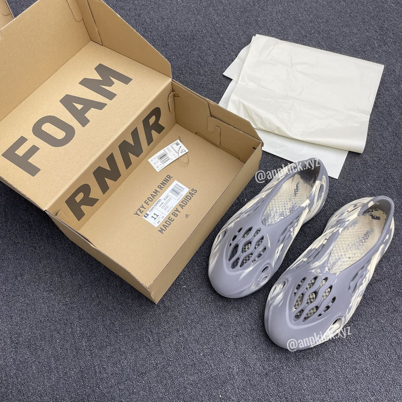 Adidas Anpkick Yeezy Foam Rnnr Mxt Moon Gray Gv7904 (2) - www.newkick.org