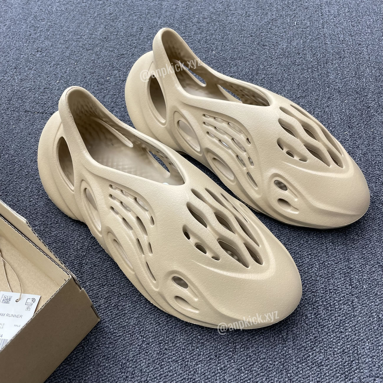 Adidas Yeezy Foam Runner Ochre Gw3354 (6) - www.newkick.org