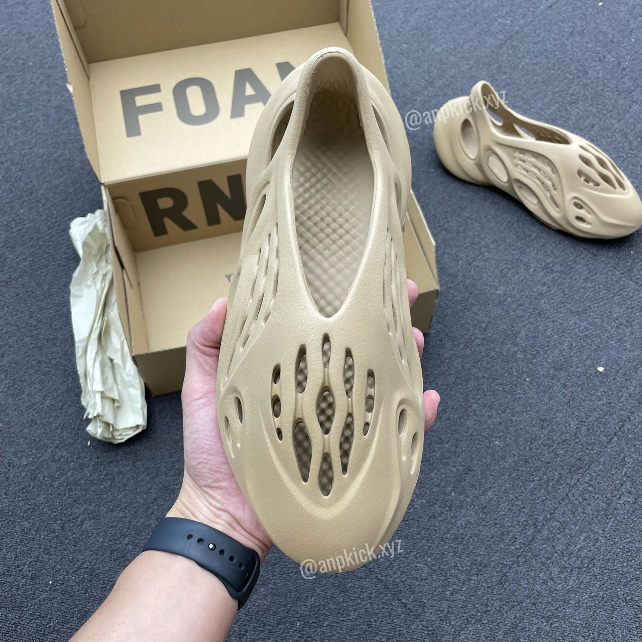 Adidas Yeezy Foam Runner Ochre Gw3354 (7) - www.newkick.org