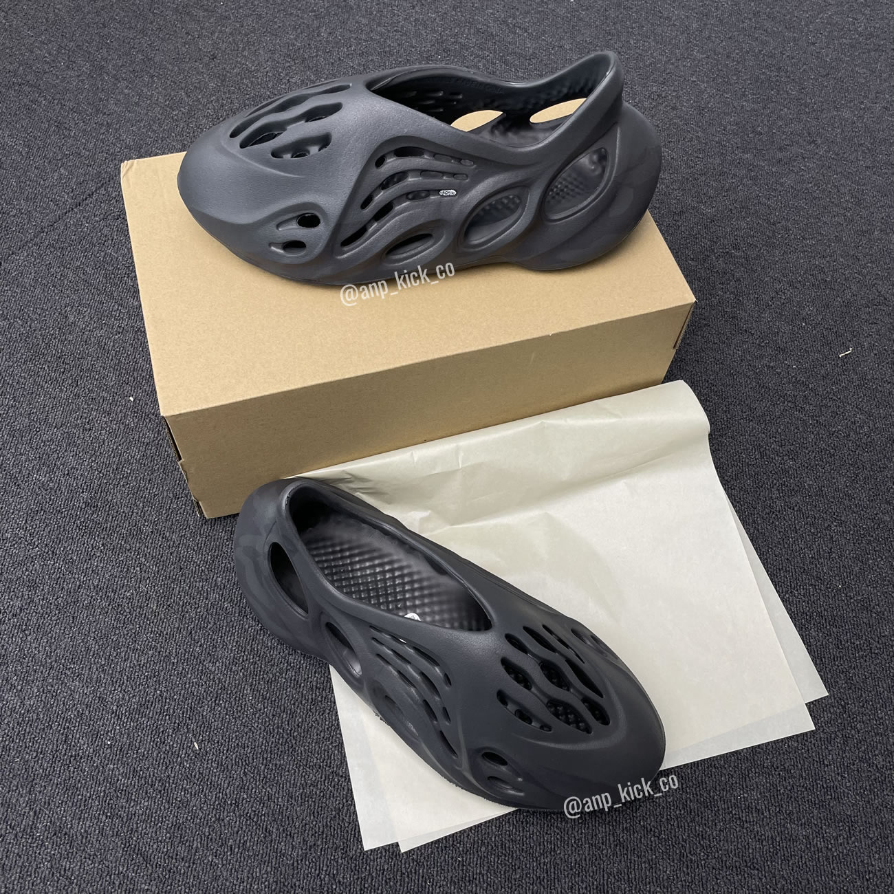 Adidas Yeezy Foam Runner Onyx Anpkick Hp8739 (2) - www.newkick.org