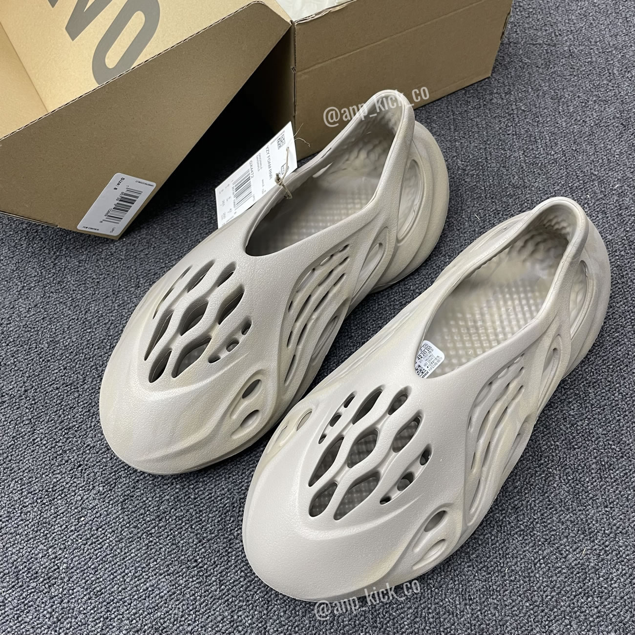 Adidas Yeezy Foam Runner Stone Sage Anpkick Gx4472 (1) - www.newkick.org