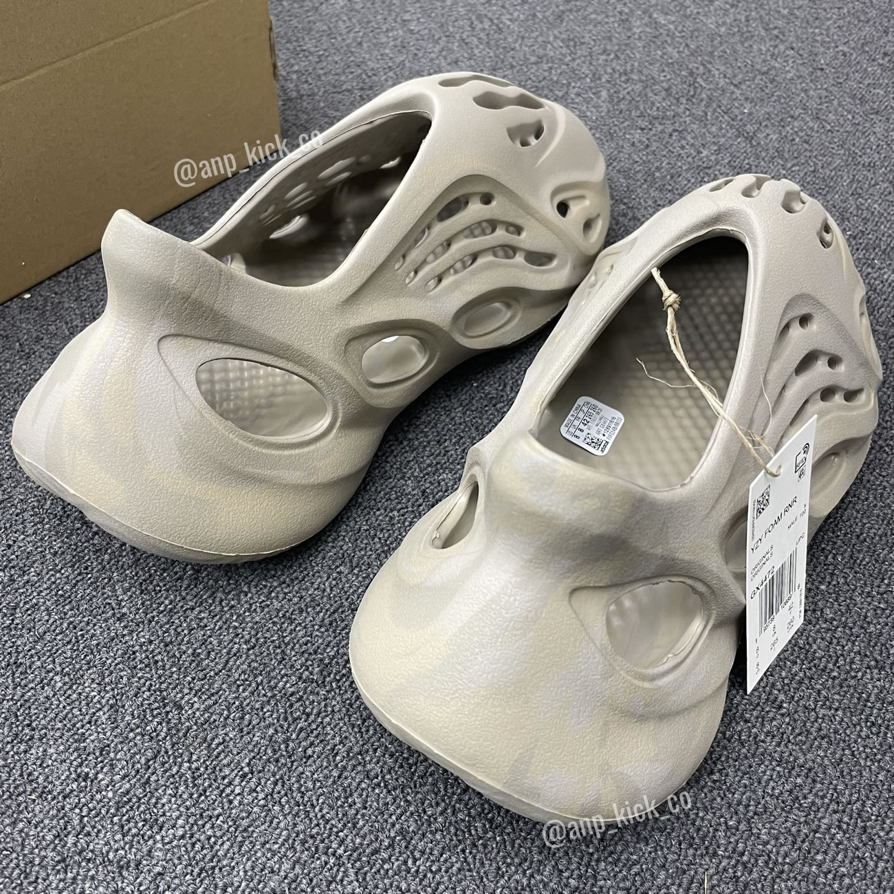 Adidas Yeezy Foam Runner Stone Sage Anpkick Gx4472 (4) - www.newkick.org