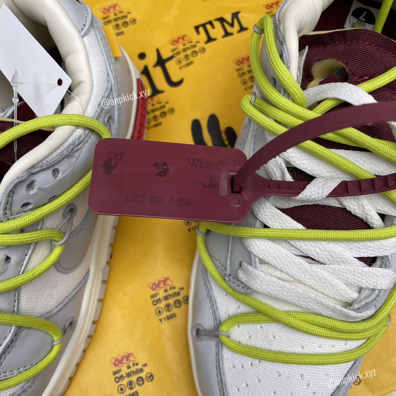 Off White Nike Sb Dunk Low The 08 Of 50 Grey White Yellow Dm1602 106 08 (9) - www.newkick.org