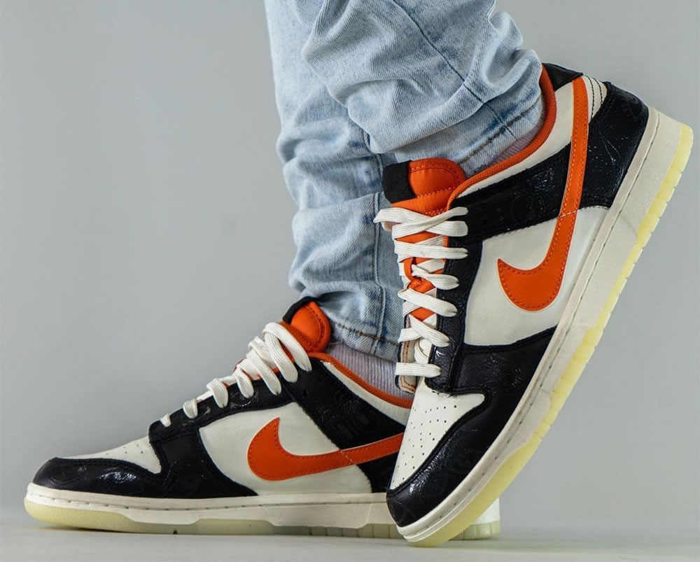 Nike Dunk Low Halloween Sail Starfish Black Dd3357 100 On Feet (2) - www.newkick.org Nike Dunk Low Halloween Sail Starfish Black Dd3357 100 On Feet (2) - www.newkick.org