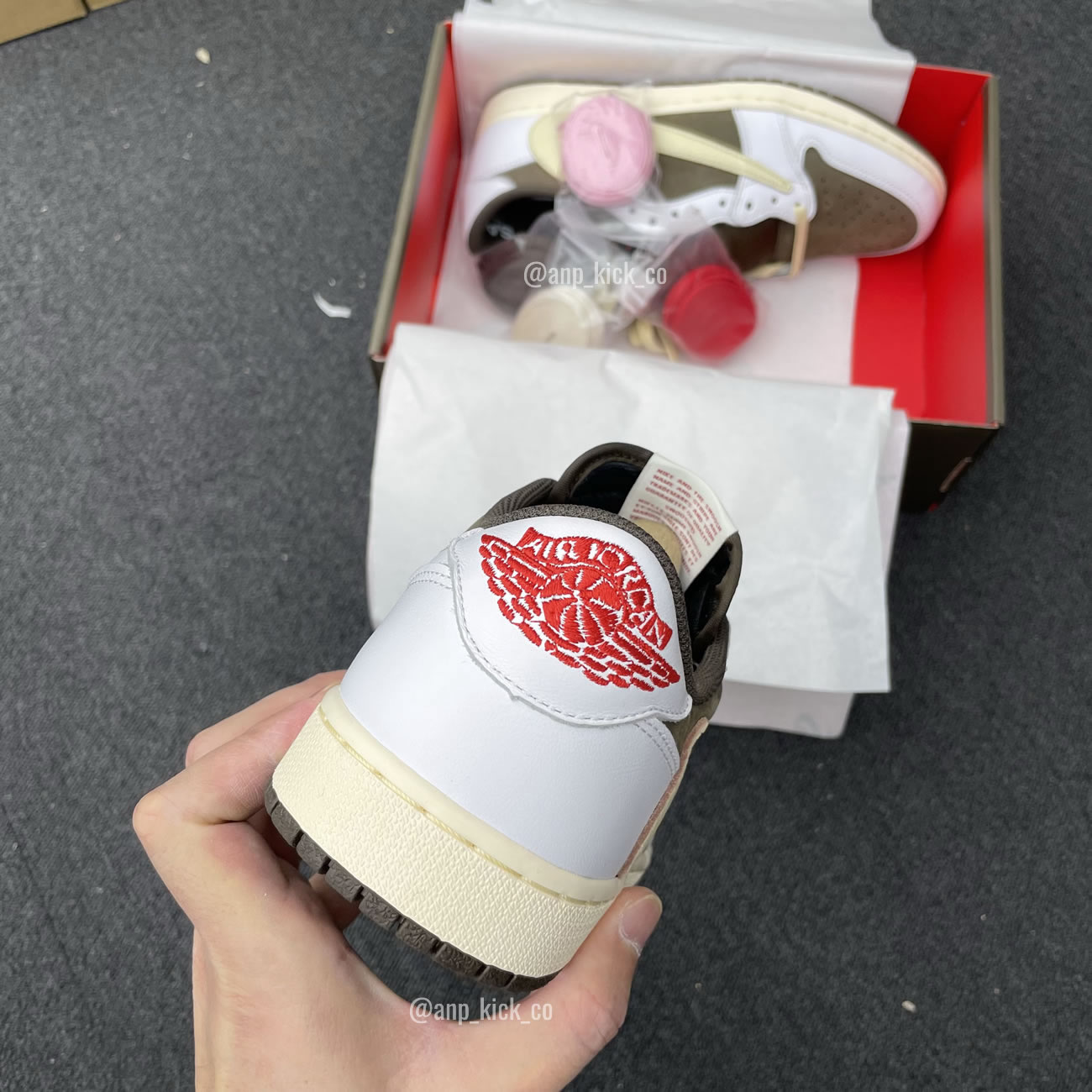 Travis Scott Air Jordan 1 Low White Brown Anpkick Custom Making (4) - www.newkick.org
