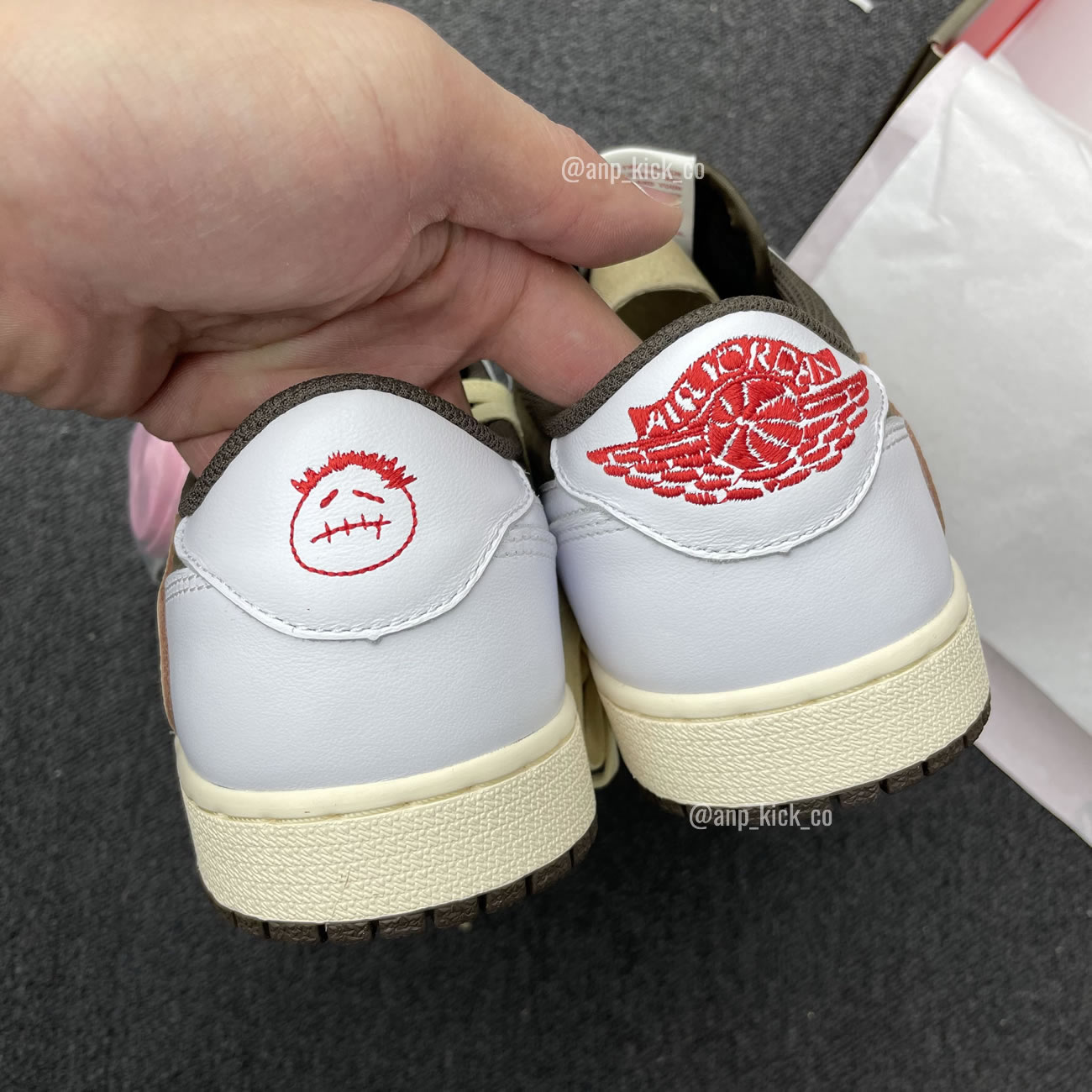 Travis Scott Air Jordan 1 Low White Brown Anpkick Custom Making (5) - www.newkick.org