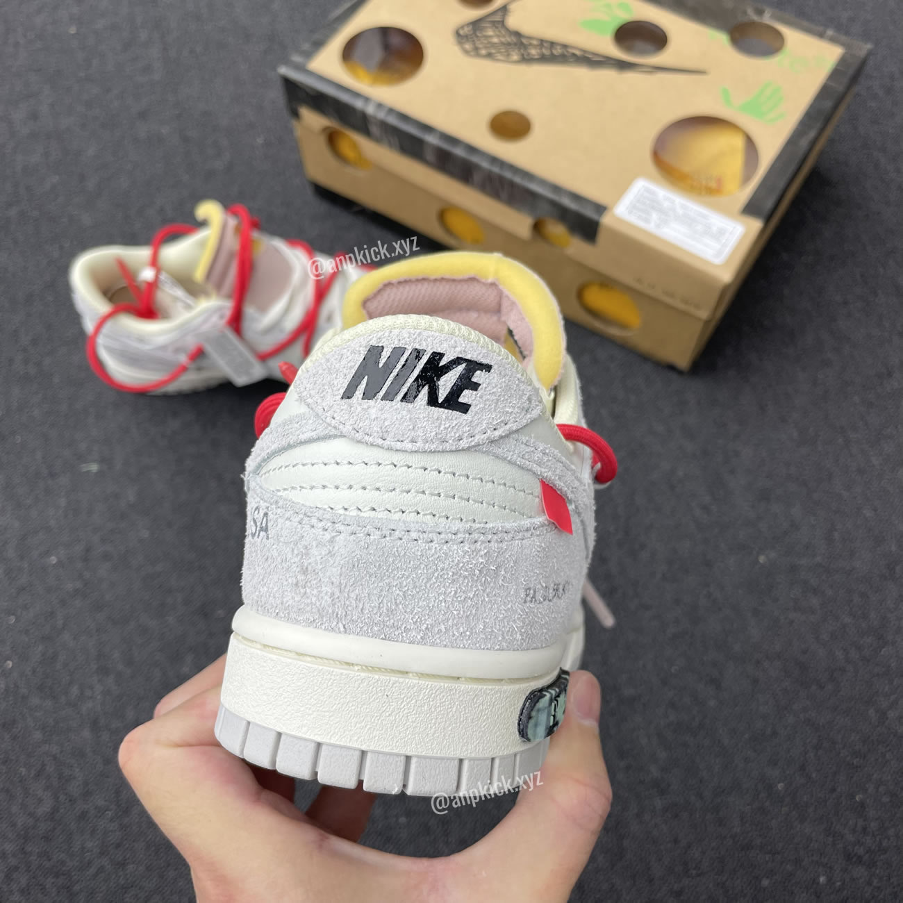 Off White Nike Sb Dunk Low Lot 33 Of 50 Sail Neutral Grey Chile Red Anpkick Dj0950 118 (2) - www.newkick.org Off White Nike Sb Dunk Low Lot 33 Of 50 Sail Neutral Grey Chile Red Anpkick Dj0950 118 (2) - www.newkick.org