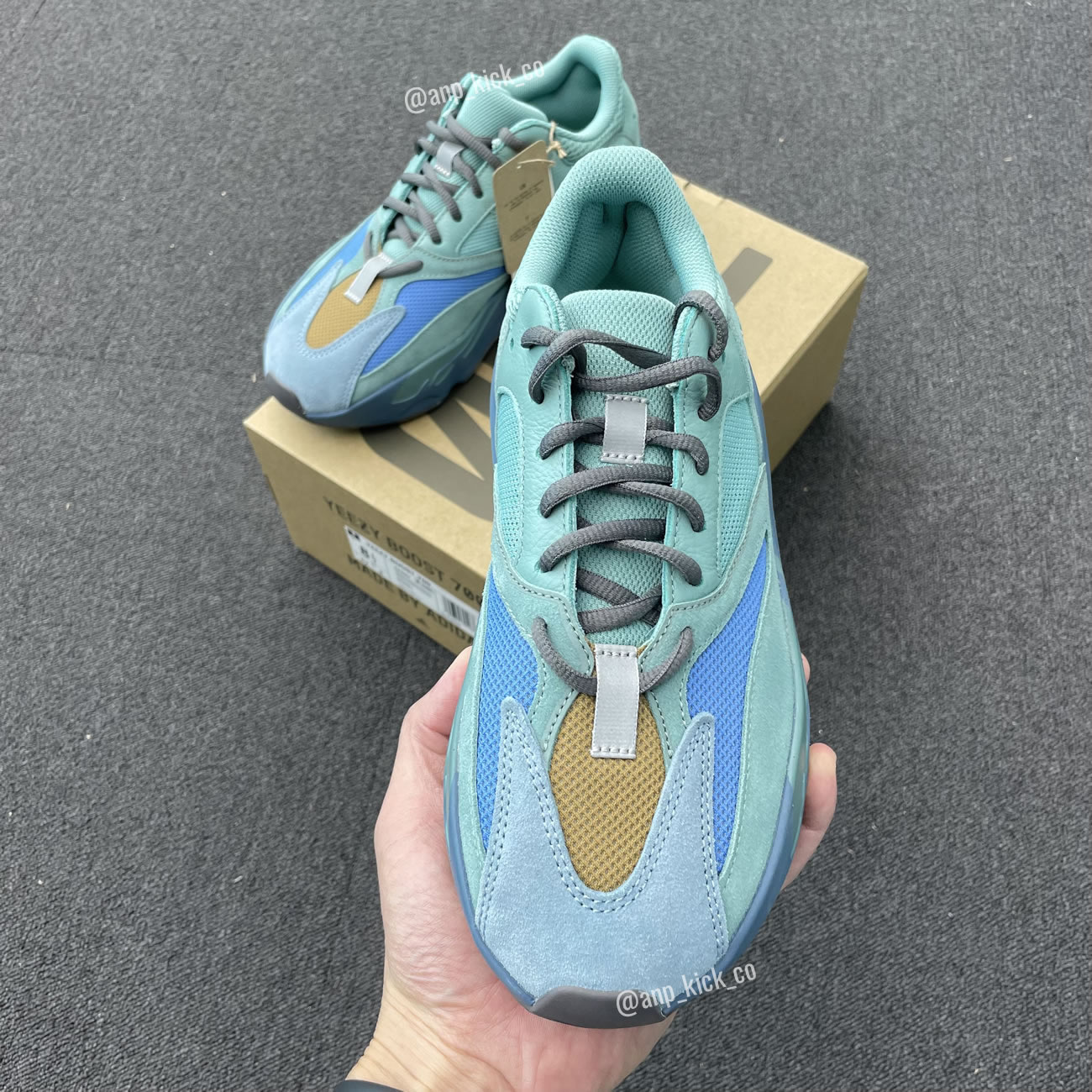 Adidas Yeezy Boost 700 Sea Blue Orange Anpkick Gz2002 (5) - www.newkick.org