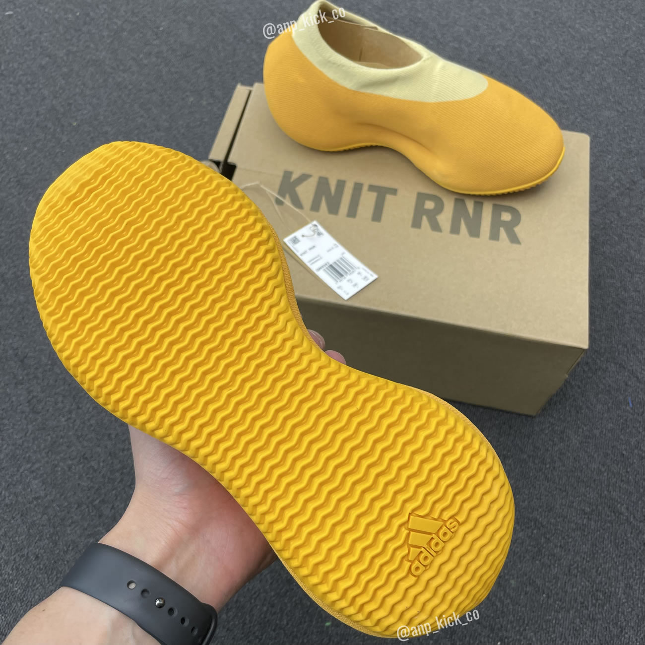 Adidas Yeezy Knit Rnr Sulfur Anpkick Gw5353 (2) - www.newkick.org Adidas Yeezy Knit Rnr Sulfur Anpkick Gw5353 (2) - www.newkick.org