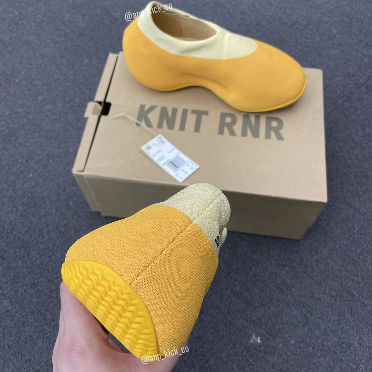 Adidas Yeezy Knit Rnr Sulfur Anpkick Gw5353 (3) - www.newkick.org Adidas Yeezy Knit Rnr Sulfur Anpkick Gw5353 (3) - www.newkick.org