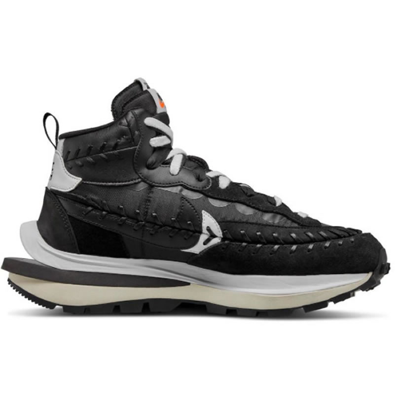 Sacai Nike Vaporwaffle Jean Paul Gaultier Black White Dh9186 001 (2) - www.newkick.org